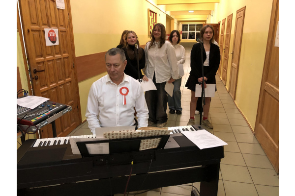 patriotyczne śpiewanie