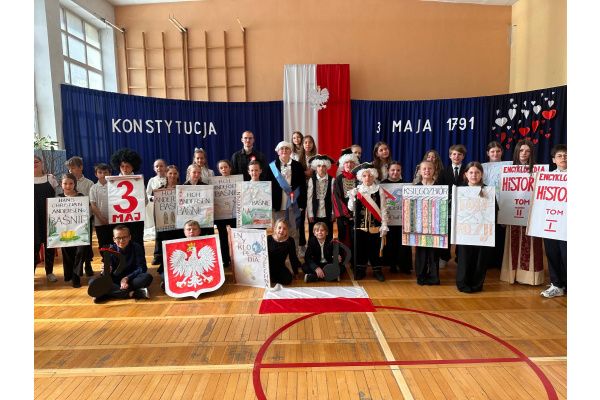 z okazji Świąt Majowych