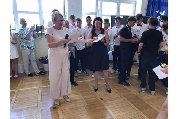 zakończenie szkoły klas 8a,b,c